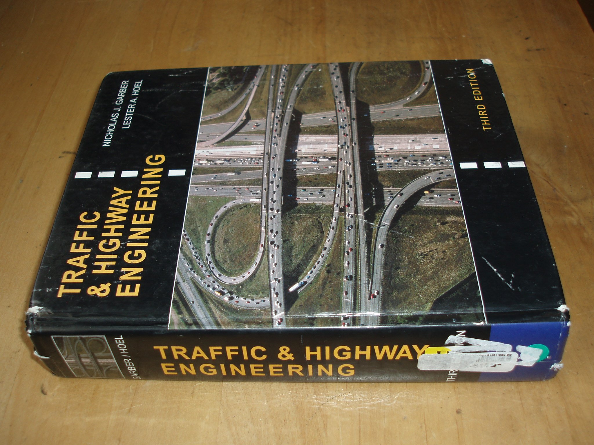 traffic and highway engineering 3rd edition garber, nicholas j., hoel, lester a. 0534387438, 9780534387433