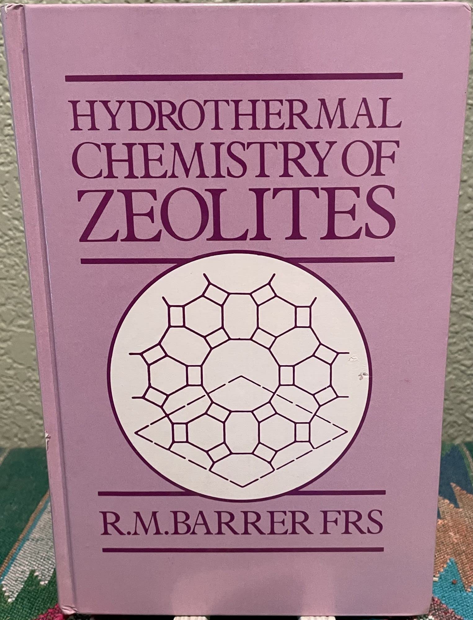 hydrothermal chemistry of zeolites  barrer, h. m. 0120793601, 9780120793600