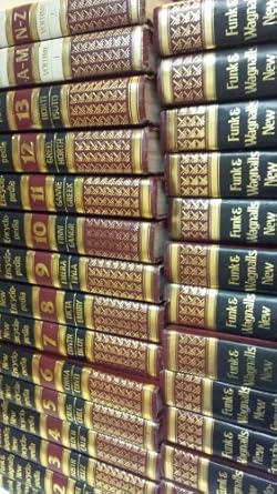 funk and wagnalls new encyclopaedia 1st edition leon l robert s phillips norma h dickey bram 0834300338,