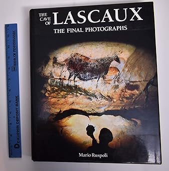 the cave of lascaux the final photographs 1st edition mario ruspoli 0810912678, 978-0810912670