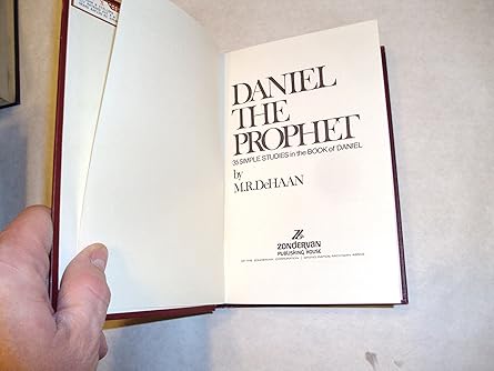 daniel the prophet 1st edition martin r dehaan 0310233208, 978-0310233206