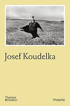 josef koudelka 1st edition josef koudelka ,bernard cuau 0500410836, 978-0500410837