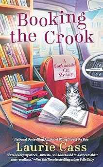 booking the crook 1st edition laurie cass 044000098x, 978-0440000983